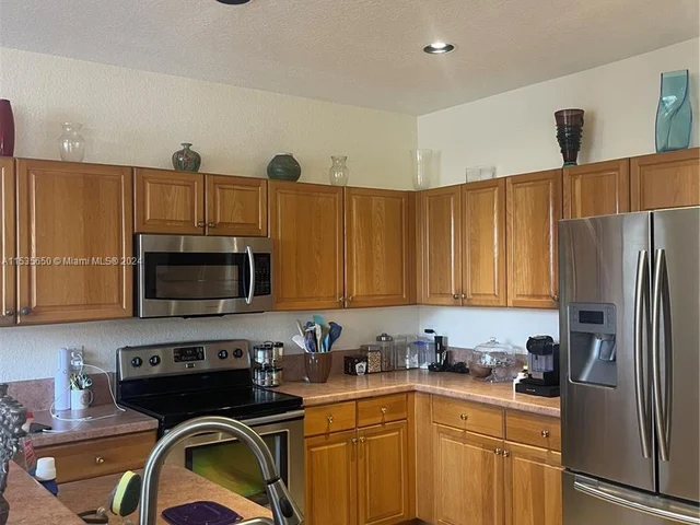 4114 Sabal Ridge Cir, Weston FL 33331