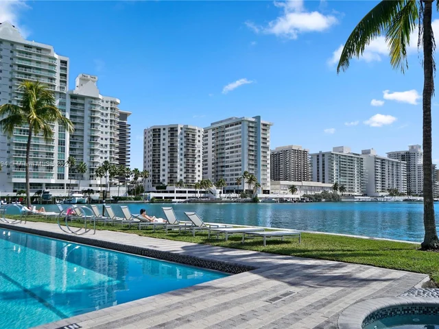 6103 Aqua Ave # 1004, Miami Beach FL 33141