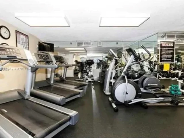 3530 Mystic Pointe Dr # 414, Aventura FL 33180