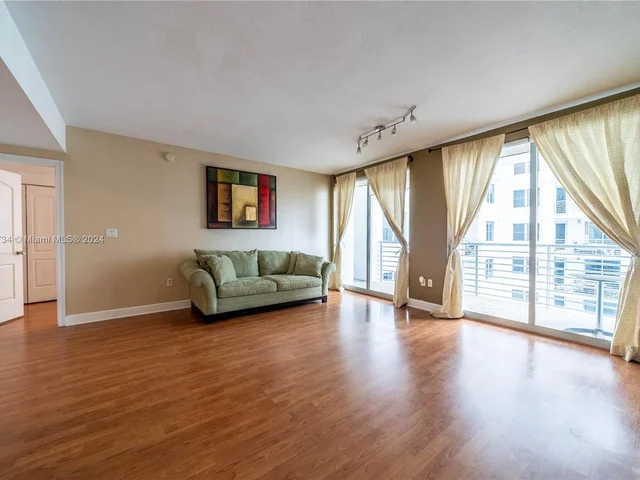 1830 Radius Dr # 905, Hollywood FL 33020