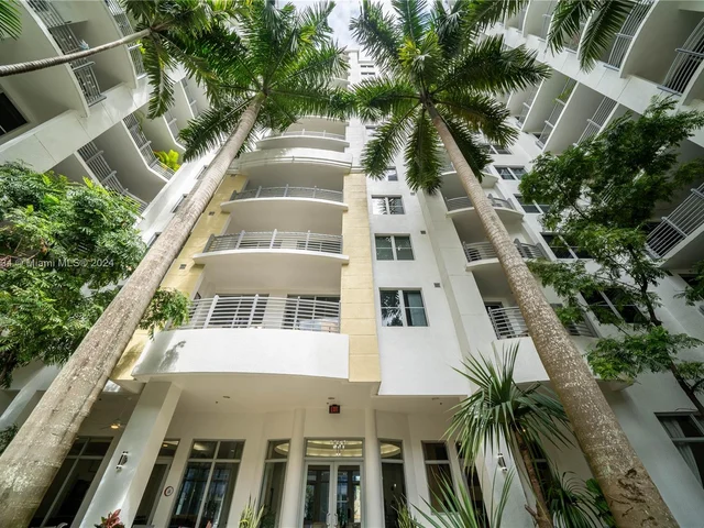 1830 Radius Dr # 905, Hollywood FL 33020