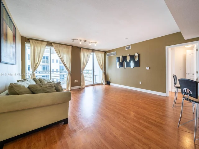 1830 Radius Dr # 905, Hollywood FL 33020