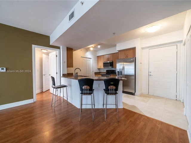 1830 Radius Dr # 905, Hollywood FL 33020