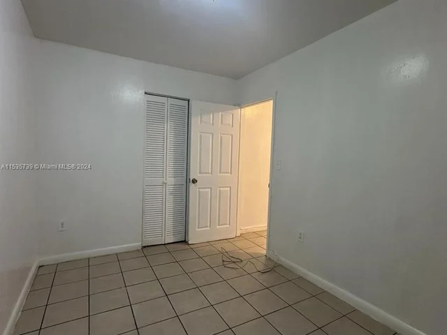 1951 NE 167th St # 1, North Miami Beach FL 33162