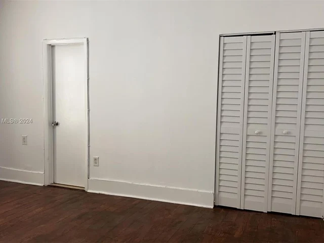 1319 Meridian Ave # 106, Miami Beach FL 33139