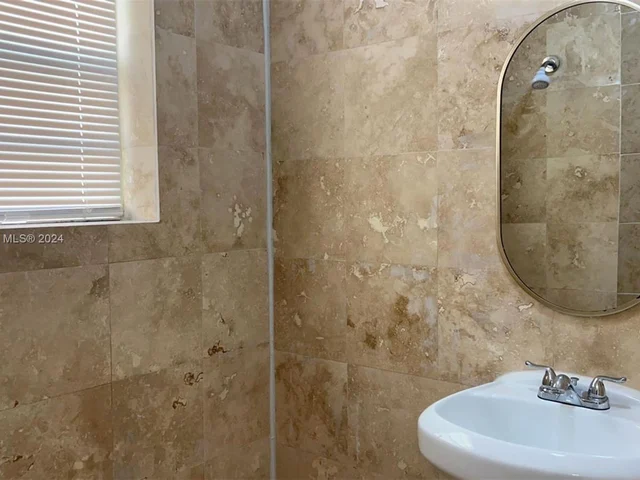 1319 Meridian Ave # 106, Miami Beach FL 33139