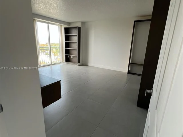 3000 Coral Way # 919, Miami FL 33145