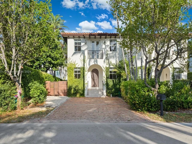 464 Fernwood Rd # B, Key Biscayne FL 33149