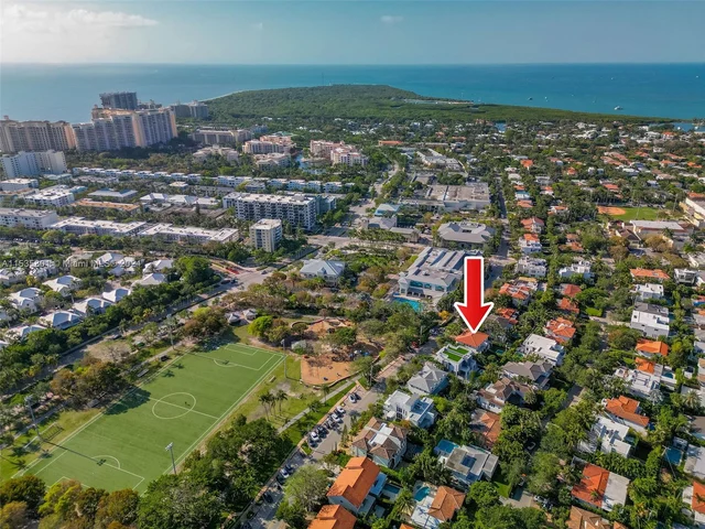 464 Fernwood Rd # B, Key Biscayne FL 33149