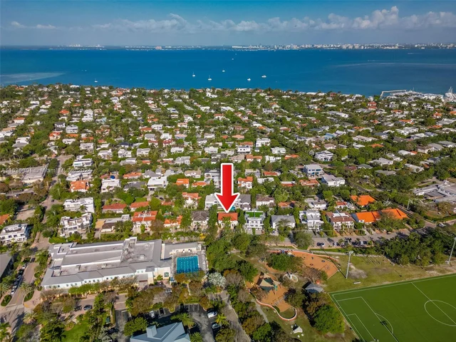 464 Fernwood Rd # B, Key Biscayne FL 33149