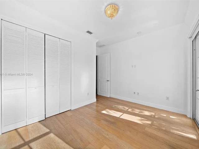 464 Fernwood Rd # B, Key Biscayne FL 33149