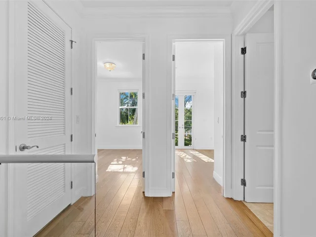 464 Fernwood Rd # B, Key Biscayne FL 33149