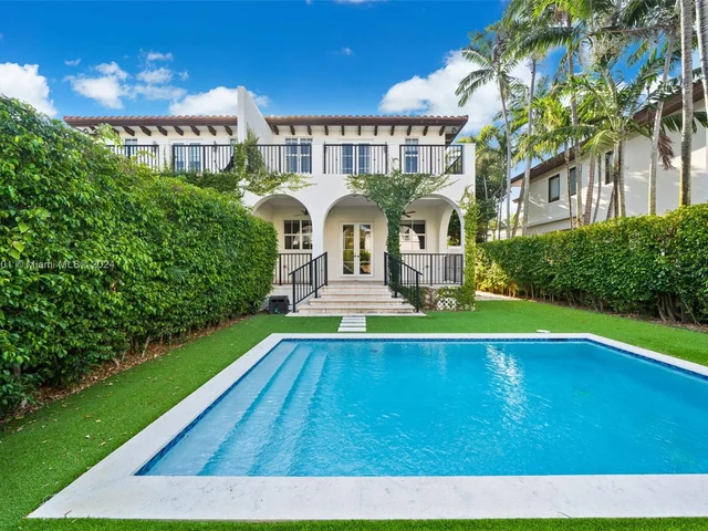 464 Fernwood Rd # B, Key Biscayne FL 33149