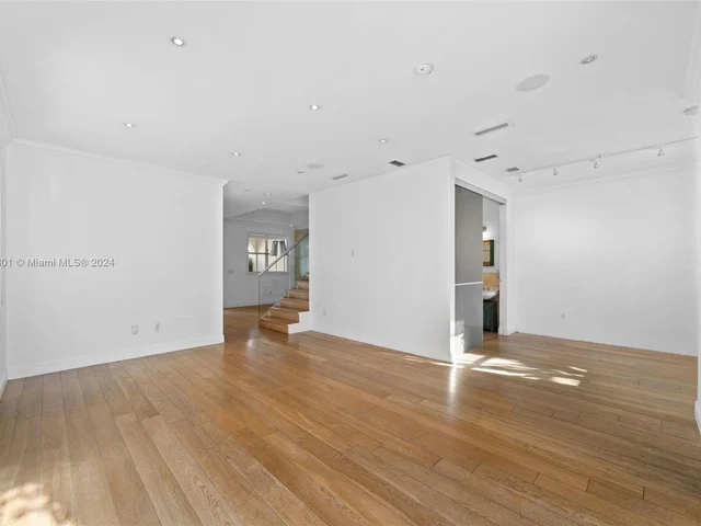 464 Fernwood Rd # B, Key Biscayne FL 33149