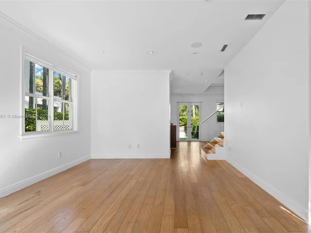 464 Fernwood Rd # B, Key Biscayne FL 33149