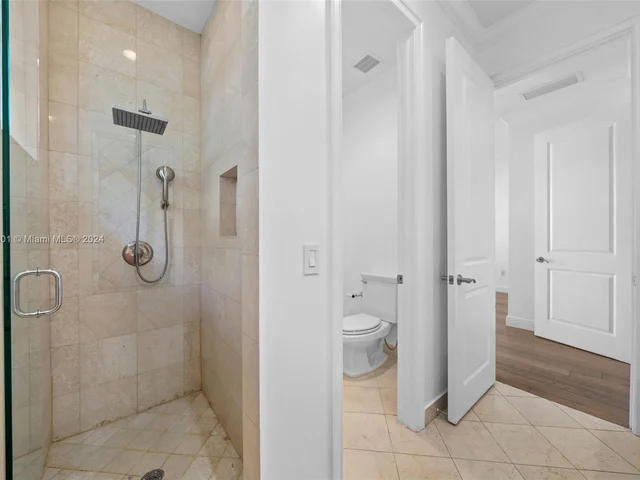 464 Fernwood Rd # B, Key Biscayne FL 33149