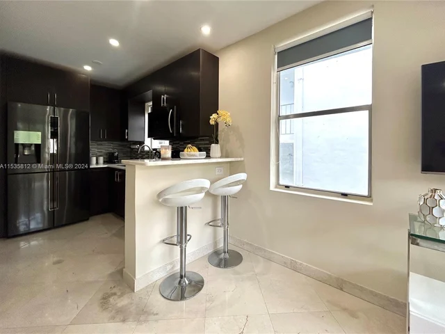 900 Jefferson Ave # 9, Miami Beach FL 33139