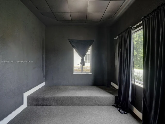 361 NE 116th St, Miami FL 33161