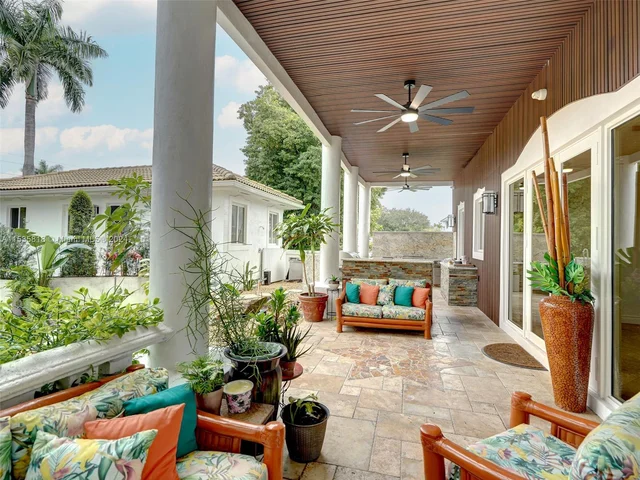 361 NE 116th St, Miami FL 33161