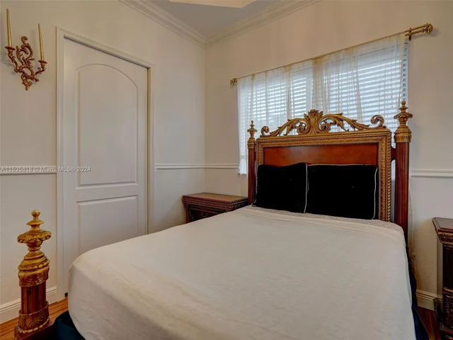 361 NE 116th St, Miami FL 33161