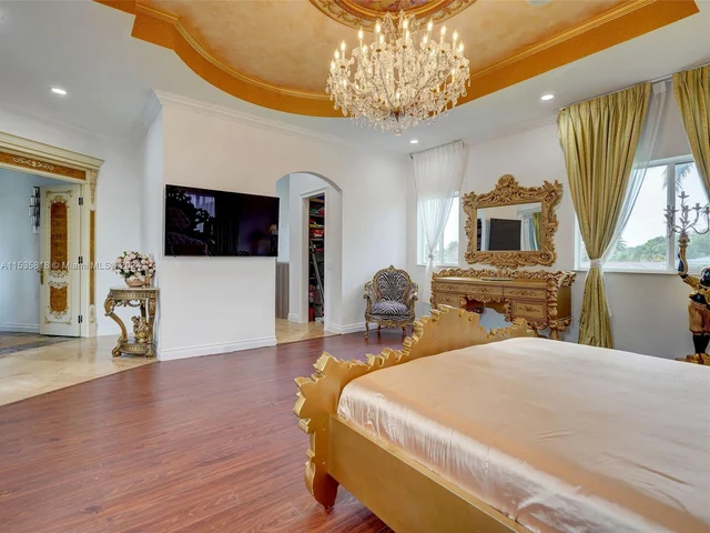 361 NE 116th St, Miami FL 33161