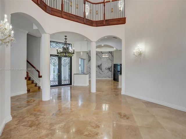 361 NE 116th St, Miami FL 33161