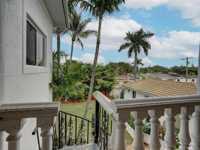 361 NE 116th St, Miami FL 33161