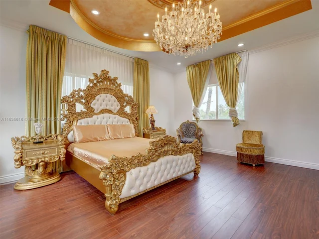 361 NE 116th St, Miami FL 33161