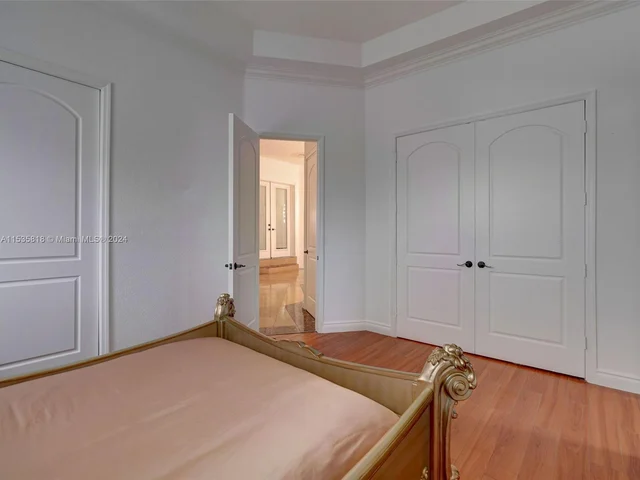 361 NE 116th St, Miami FL 33161