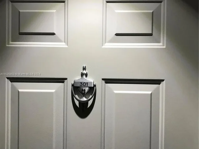 1155 Brickell Bay Dr # 301, Miami FL 33131