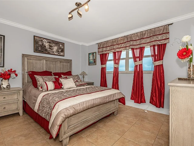 1160 Hillsboro Mile # 904, Hillsboro Beach FL 33062