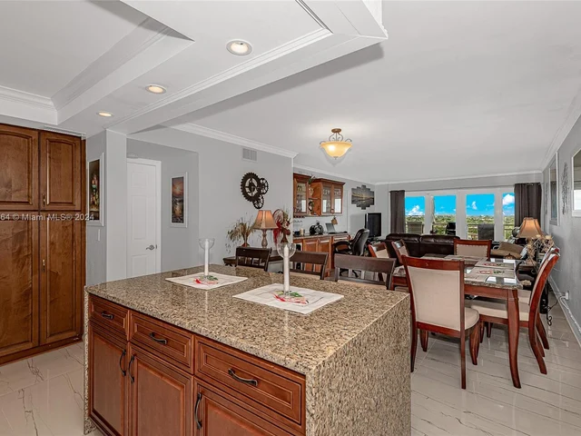 1160 Hillsboro Mile # 904, Hillsboro Beach FL 33062