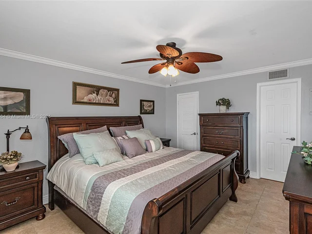 1160 Hillsboro Mile # 904, Hillsboro Beach FL 33062