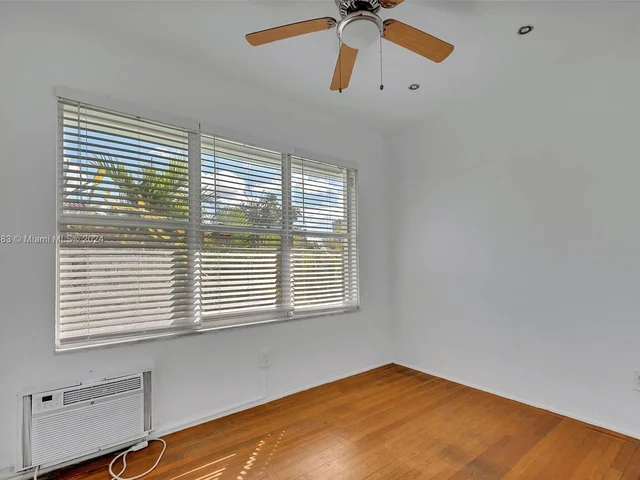 315 W 28th St # 7, Miami Beach FL 33140