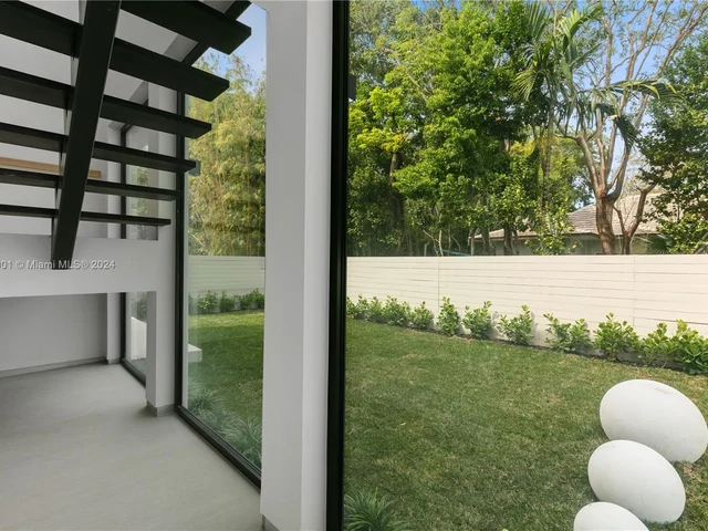 4115 Park Ave, Miami FL 33133