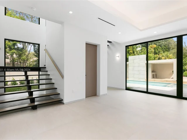 4115 Park Ave, Miami FL 33133