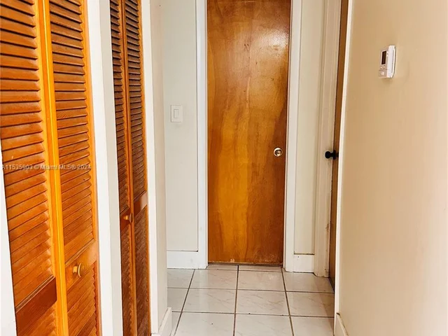 10345 NW 127th St, Hialeah Gardens FL 33018