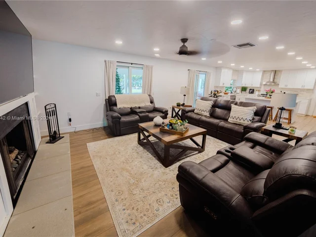 16025 SW 244th St, Homestead FL 33031