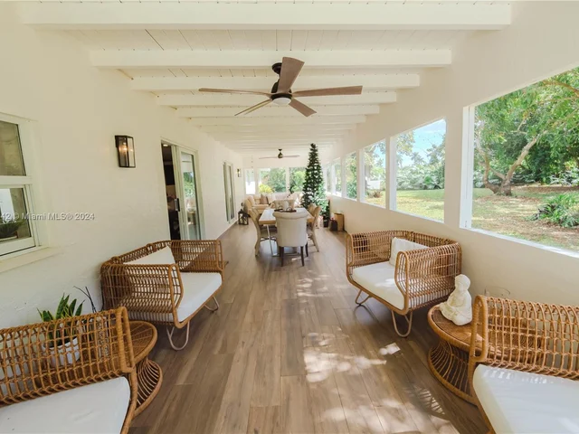 16025 SW 244th St, Homestead FL 33031