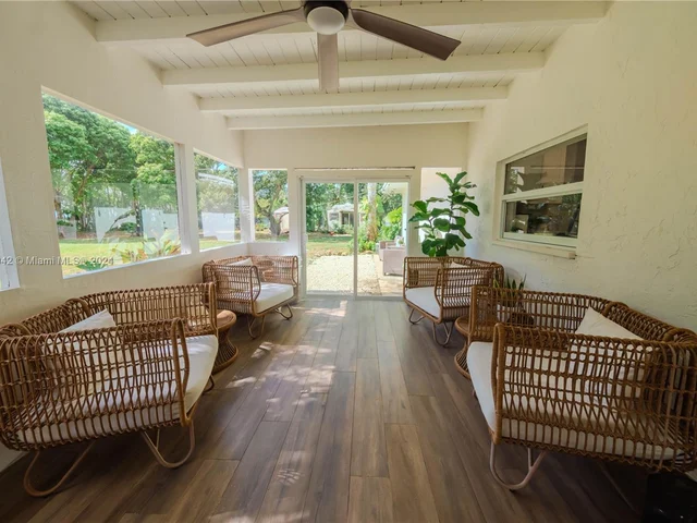 16025 SW 244th St, Homestead FL 33031