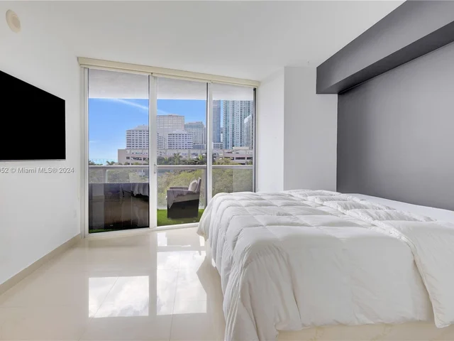 495 Brickell Ave # 603, Miami FL 33131