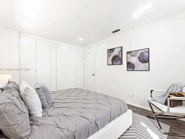 3308 Poinsettia Ave, West Palm Beach FL 33407