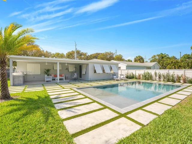 3308 Poinsettia Ave, West Palm Beach FL 33407