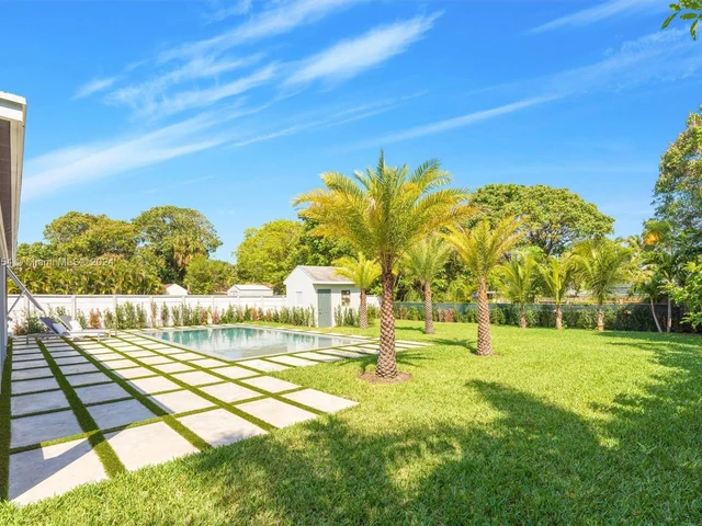 3308 Poinsettia Ave, West Palm Beach FL 33407