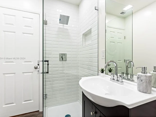 3308 Poinsettia Ave, West Palm Beach FL 33407