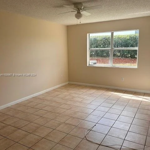 2247 SE 27th Dr # D, Homestead FL 33035