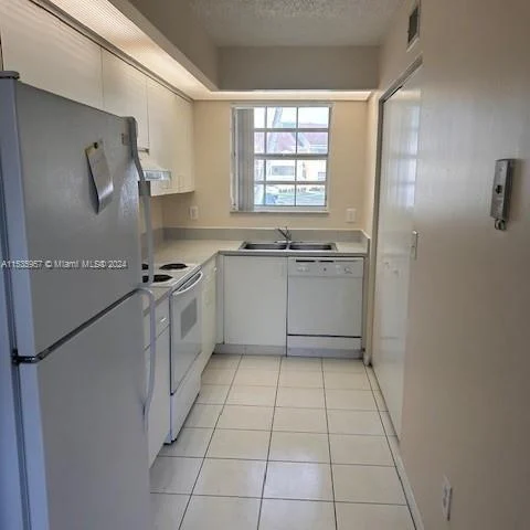 2247 SE 27th Dr # D, Homestead FL 33035