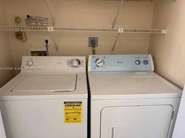 2247 SE 27th Dr # D, Homestead FL 33035