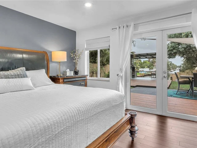 3674 Riverland Rd, Fort Lauderdale FL 33312