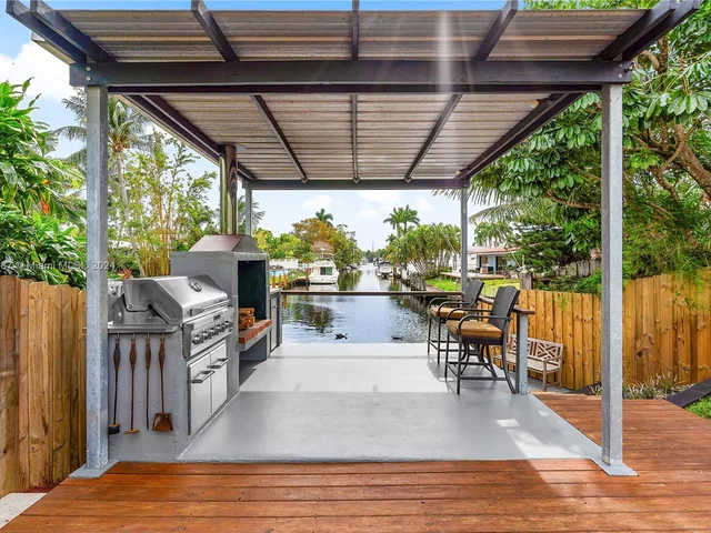 3674 Riverland Rd, Fort Lauderdale FL 33312